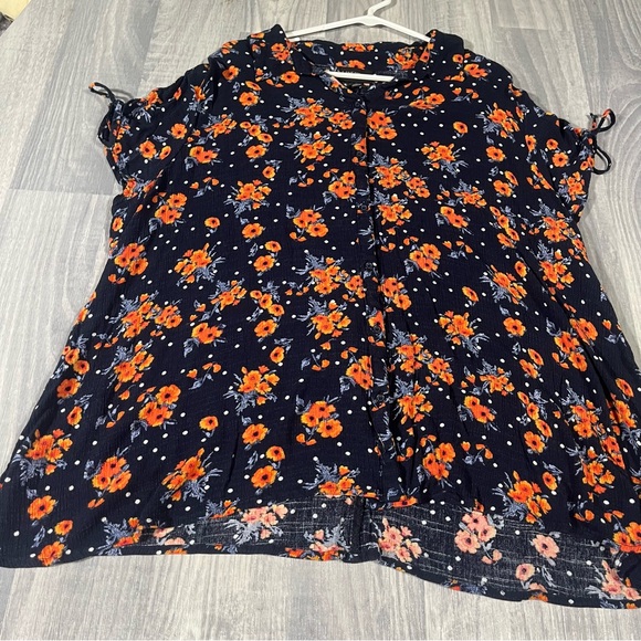 Lane Bryant Navy Blue with orange Floral Print Women's Top; Size 20 - Picture 1 of 9